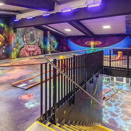 6 Person In Apartamento